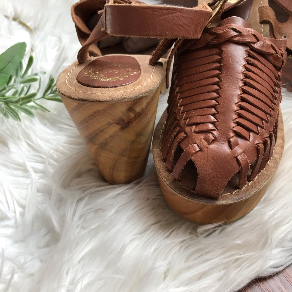 Women's Brown Sandals - Picture 4 of 6
